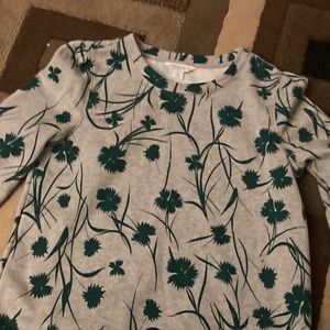 Liz Claiborne flower sweater size medium